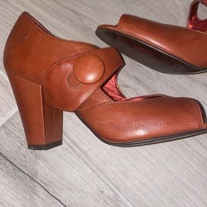 Bronx open toes heels